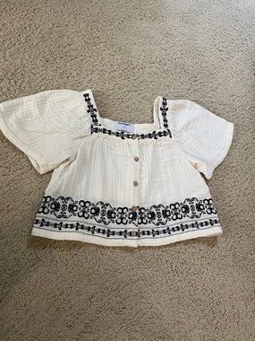 Old Navy Cream Top with Black Floral Trim